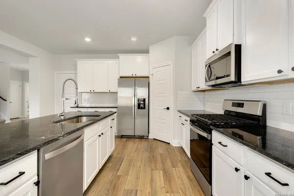 $2,675 | 9606 Nubuck Branch, Converse, TX 78109