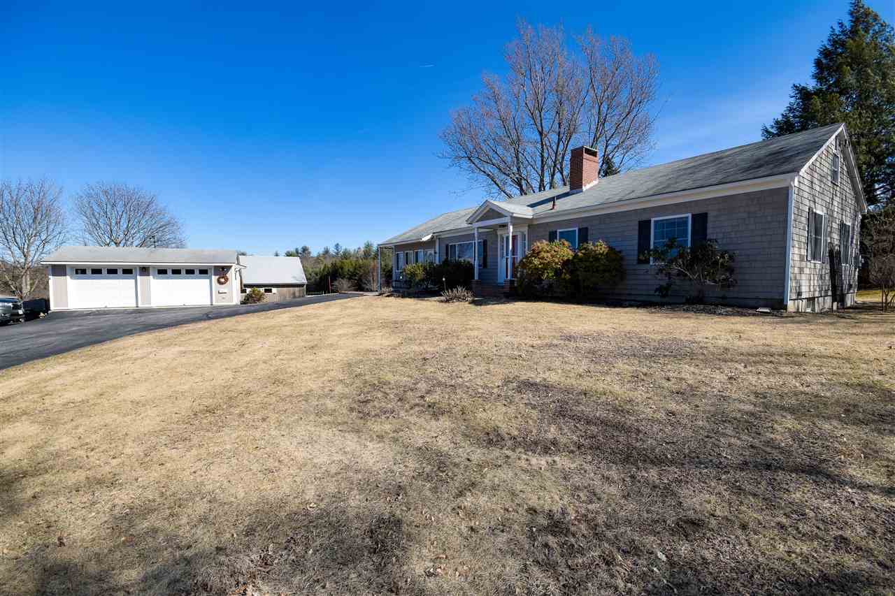 461 Packers Falls Road Lee, NH 03861 - Photo 1 of 34