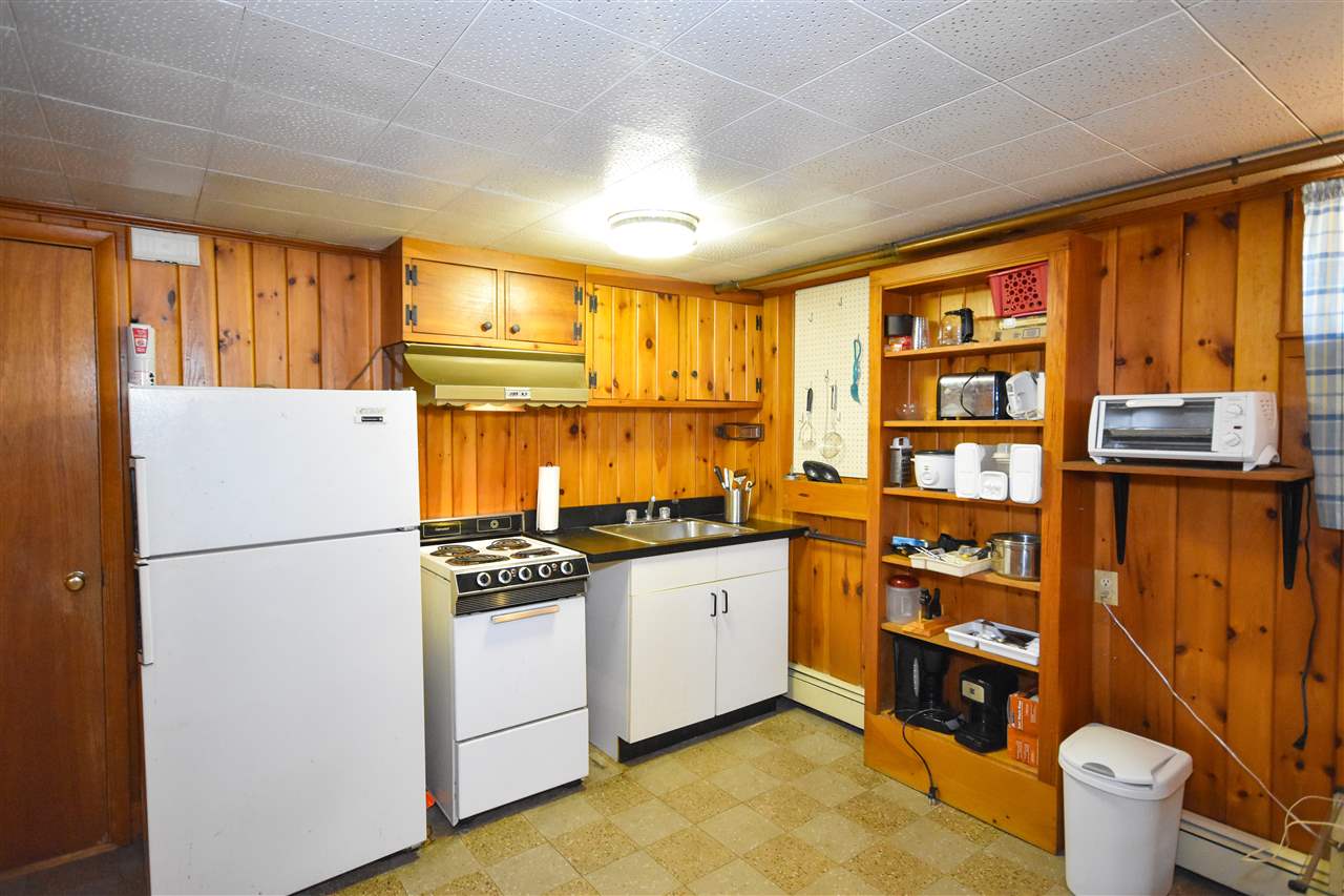 461 Packers Falls Road Lee, NH 03861 - Photo 28 of 34