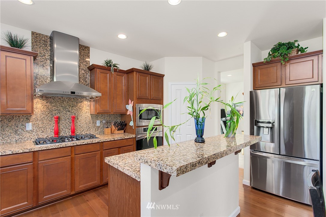 18023 30th Avenue Southeast Bothell, WA 98012 - Photo 3 of 25