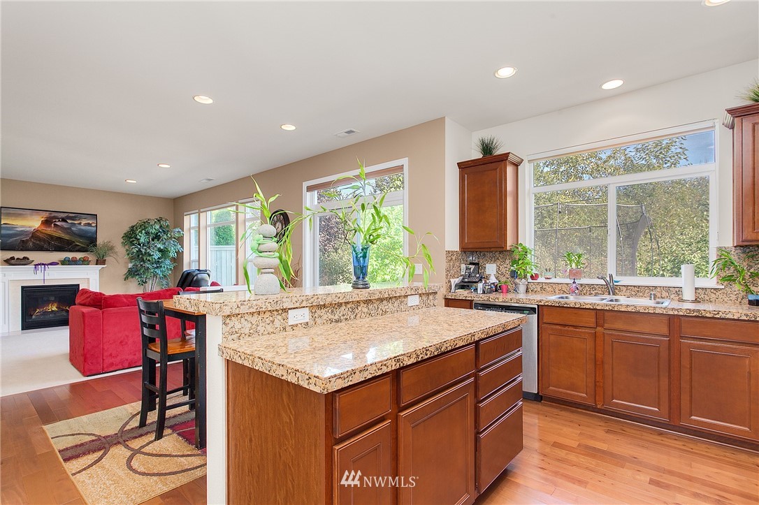 18023 30th Avenue Southeast Bothell, WA 98012 - Photo 5 of 25