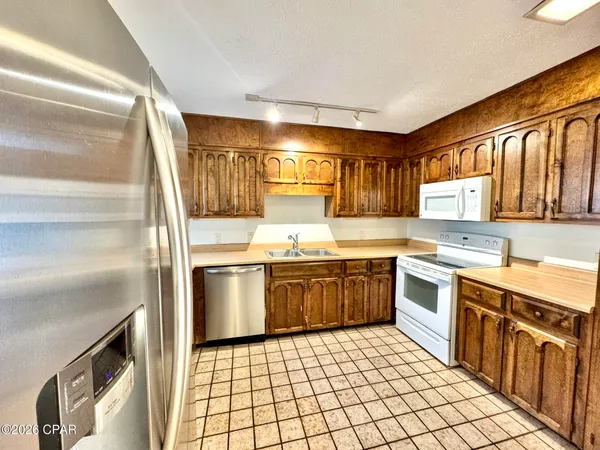 $2,400 | 300 Cherry Street, Unit 4, Panama City, FL 32401