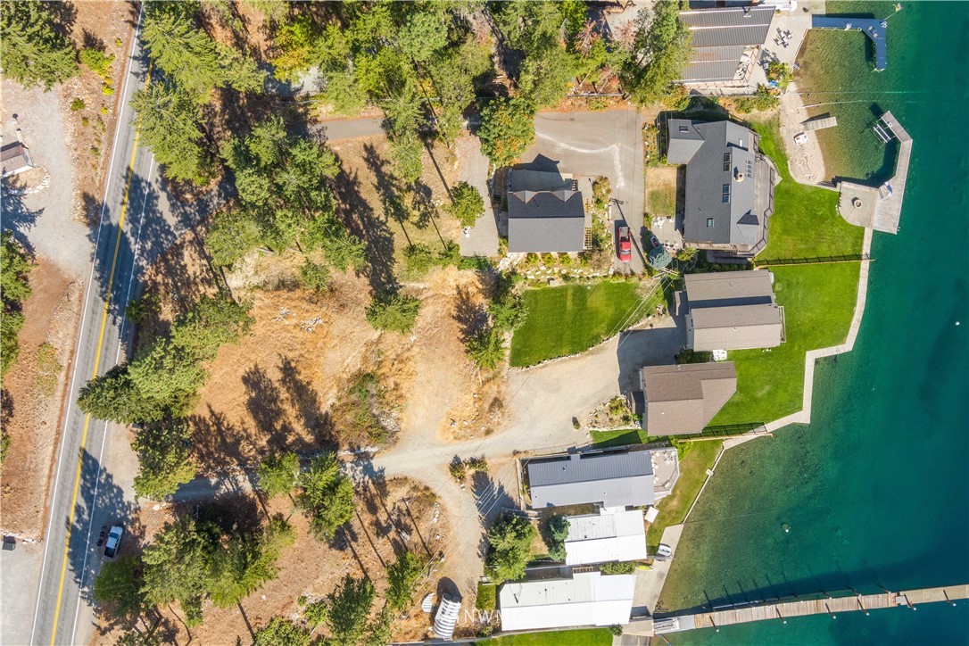 12358 South Lakeshore Road Chelan, WA 98816 - Photo 11 of 12 Gallery Image 11