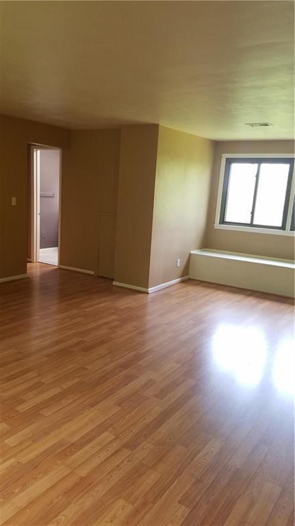 308 Pine Road Pittsburgh, PA 15237 - Photo 7 of 20 Second floor living space with ample natural sunlight.