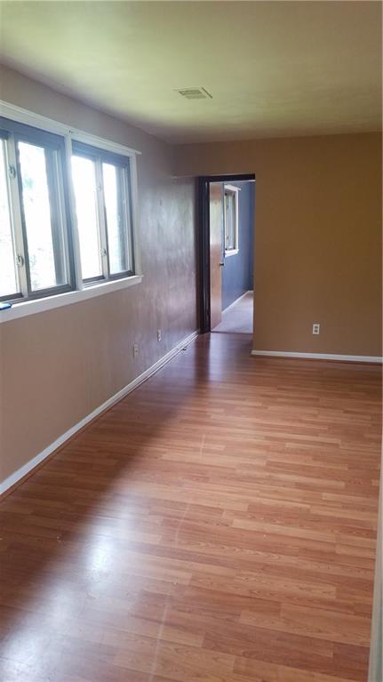 308 Pine Road Pittsburgh, PA 15237 - Photo 8 of 20 Second floor provides multifamily space. Perfect in-law apartment!