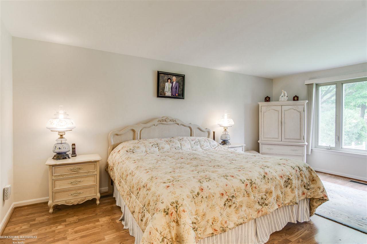 15057 Riverside Street Livonia, MI 48154 - Photo 31 of 39 Gallery Image 31