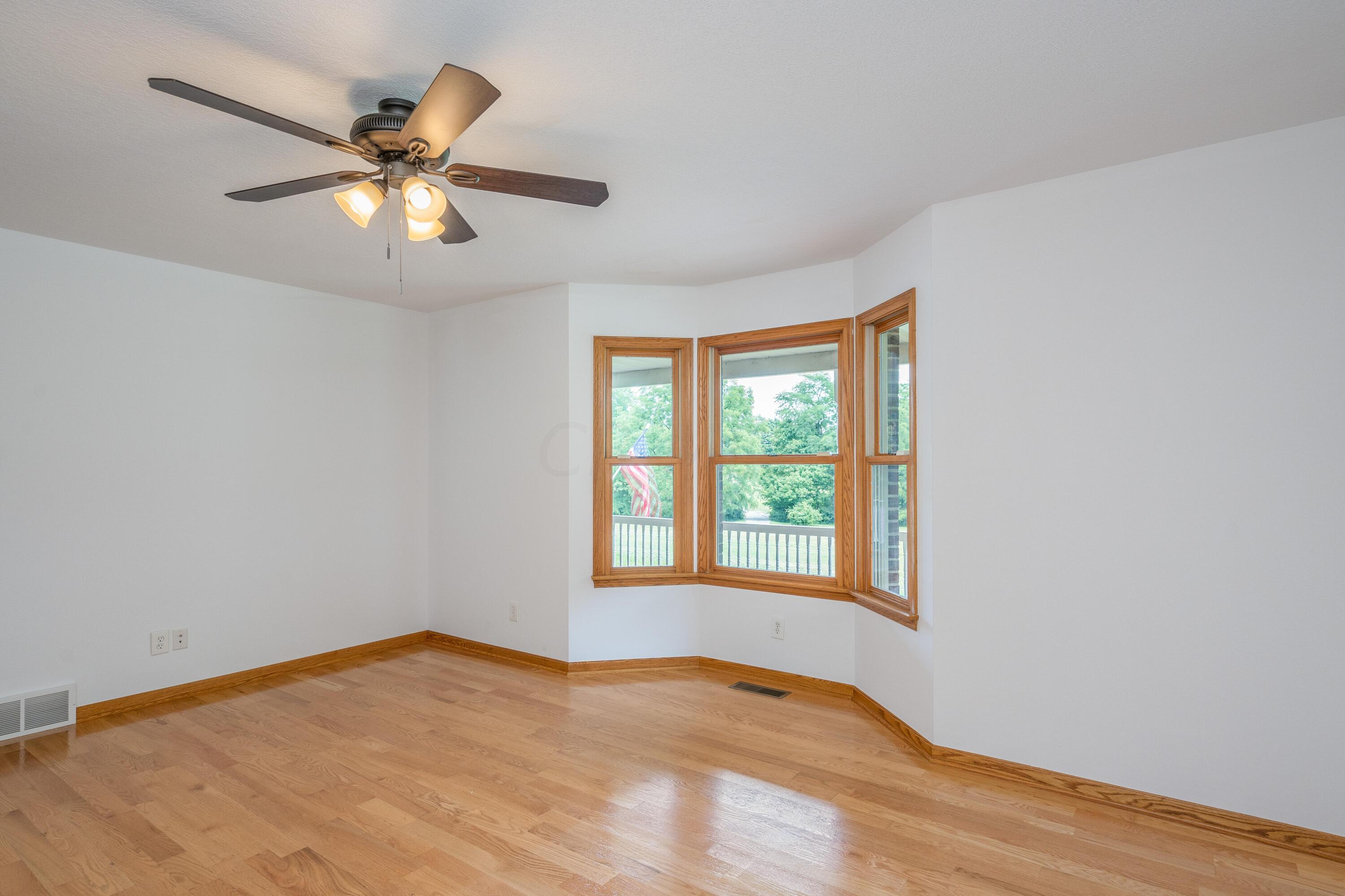 5588 Jacksontown Road Newark, OH 43056 - Photo 20 of 92 5588 Jackson Rd-37