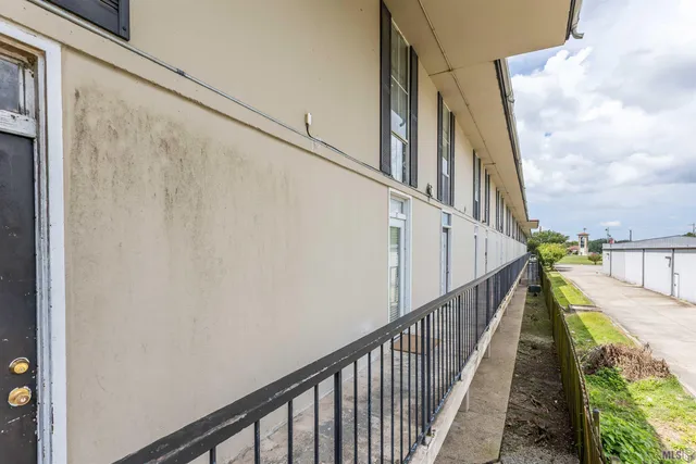 $59,900 | 3005 Highland Road, Unit 27, Baton Rouge, LA 70802