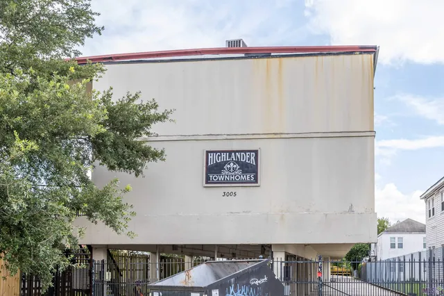 $59,900 | 3005 Highland Road, Unit 27, Baton Rouge, LA 70802