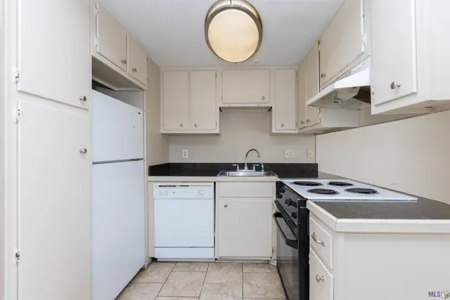 $59,900 | 3005 Highland Road, Unit 27, Baton Rouge, LA 70802