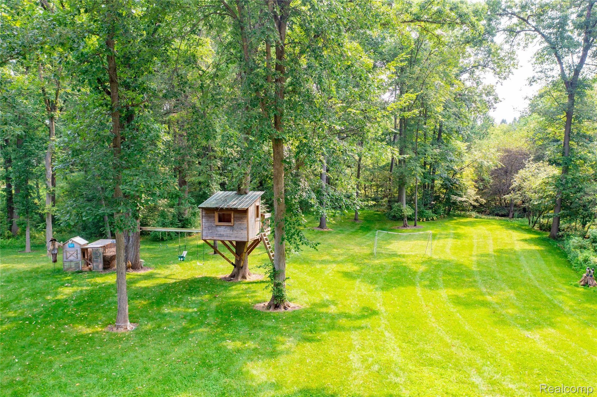5676 Cullen Road Fenton, MI 48430 - Photo 44 of 46 5676 Cullen, Fenton (44 of 46).jpg