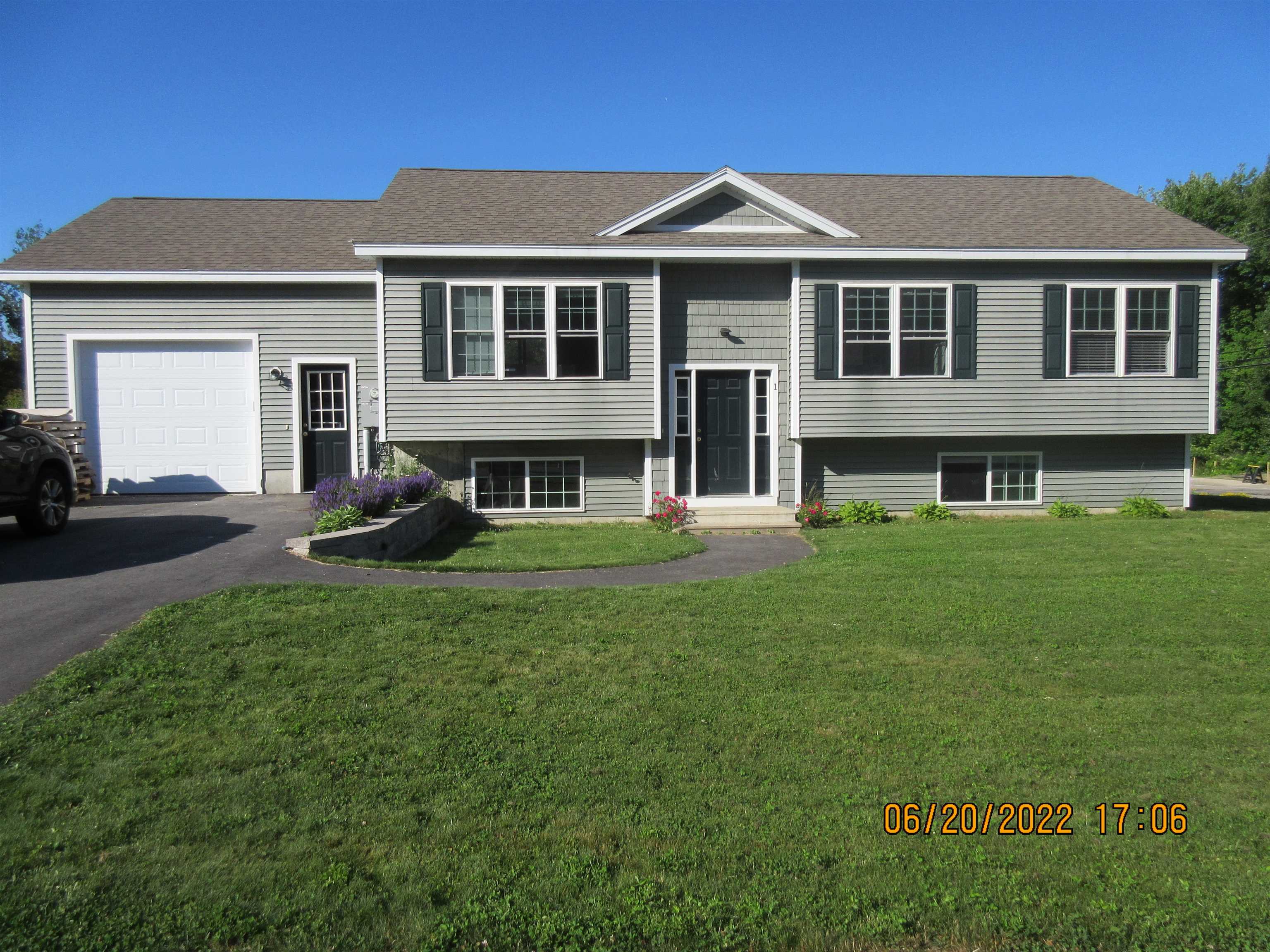 1 Carole Court Rochester, NH 03868 - Photo 1 of 28