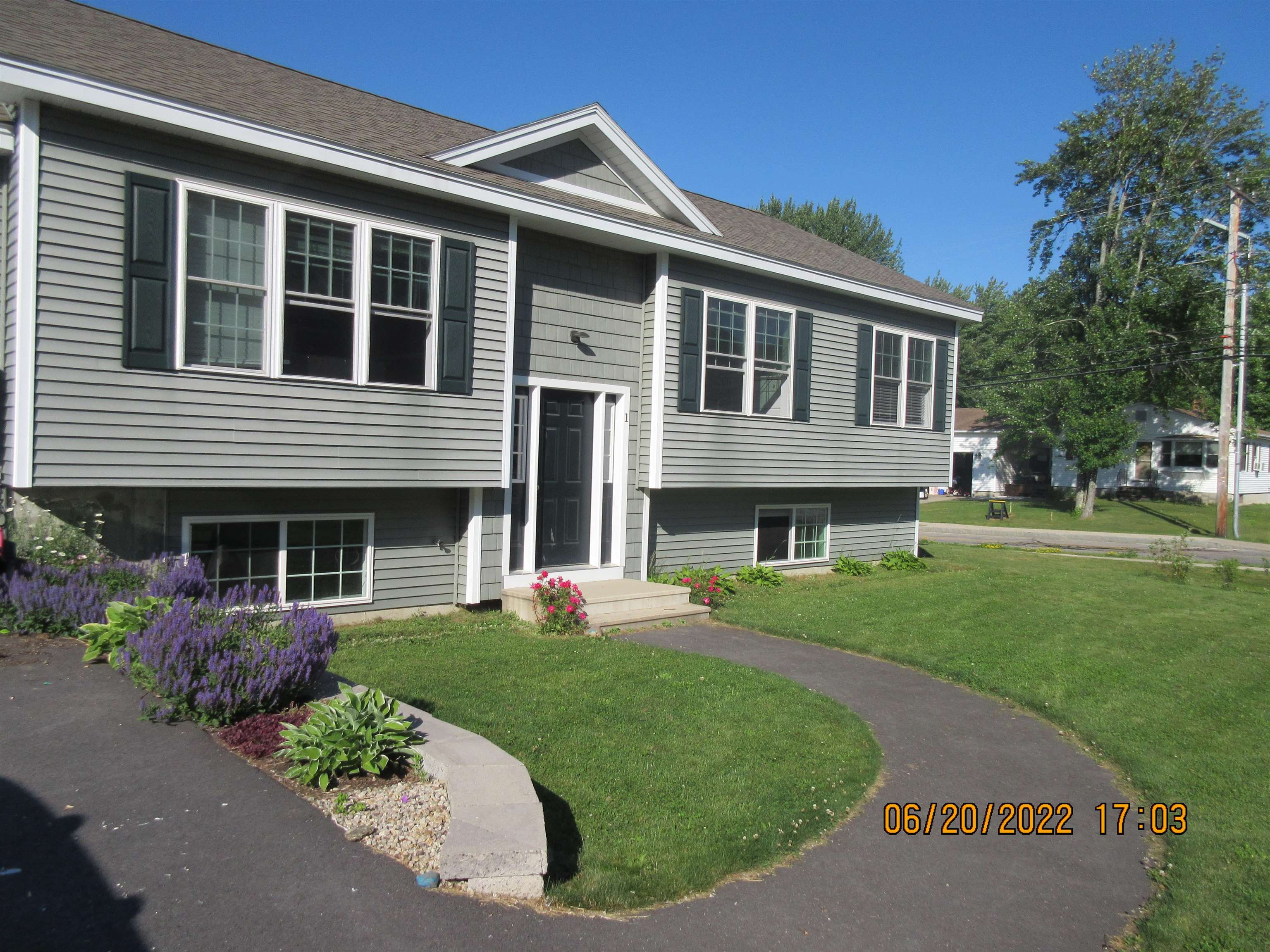 1 Carole Court Rochester, NH 03868 - Photo 2 of 28