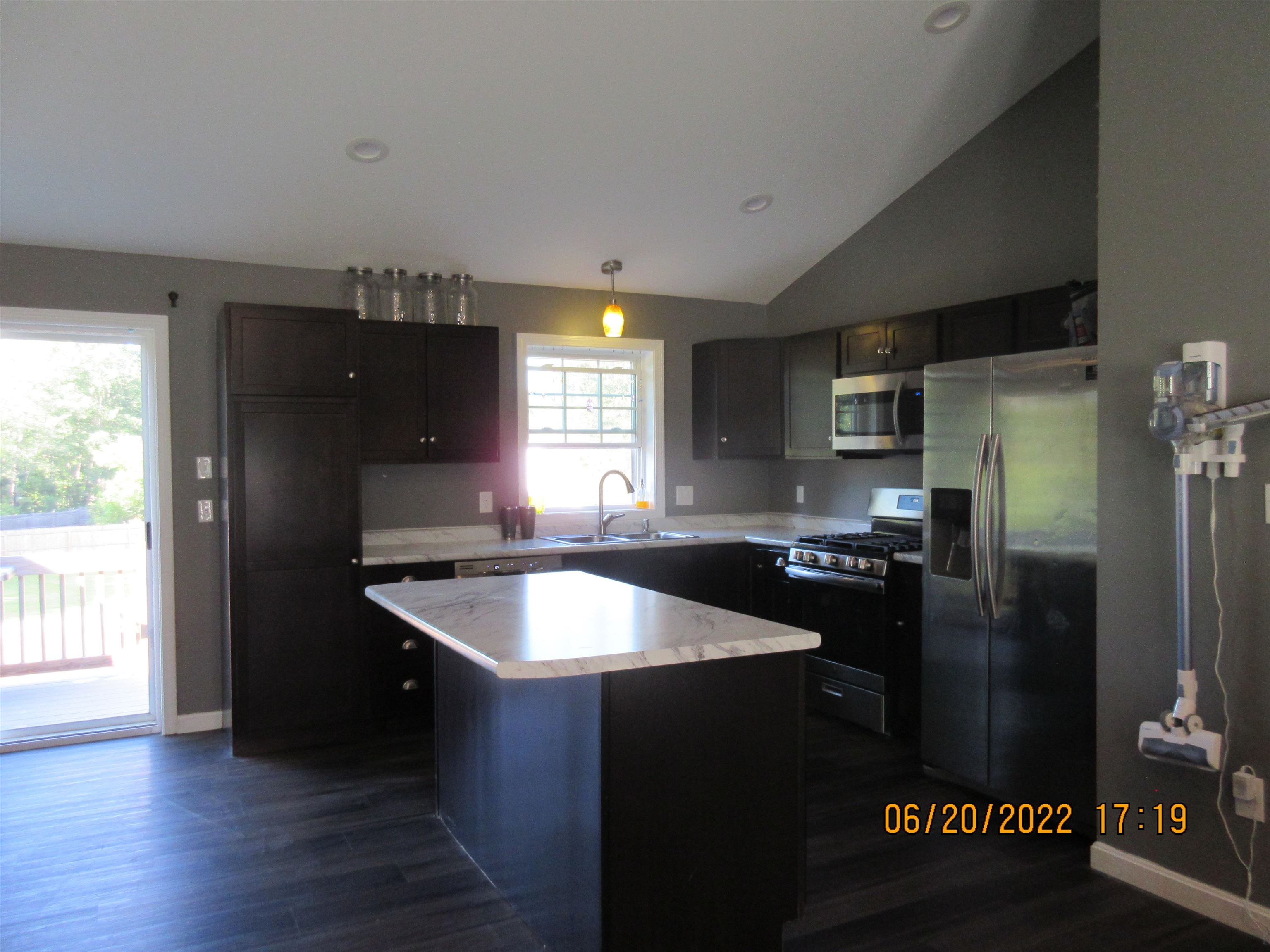 1 Carole Court Rochester, NH 03868 - Photo 6 of 28