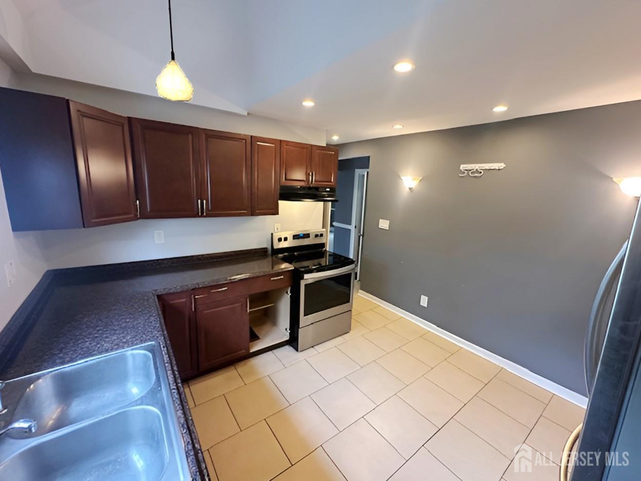 20 Mabel Street Ewing, NJ 08638 - Photo 4 of 31