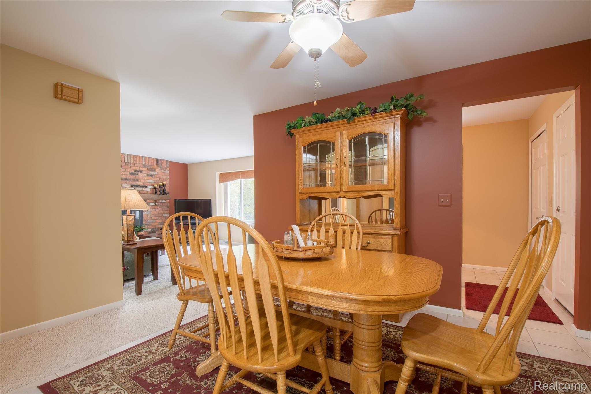 100 South Hughes Road Howell, MI 48843 - Photo 9 of 26 Dining