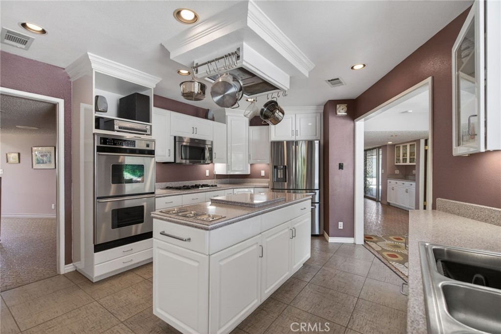11517 Tulane Avenue Riverside, CA 92507 - Photo 21 of 75 A KITCHEN HERE! WOW You will be in disbelif!