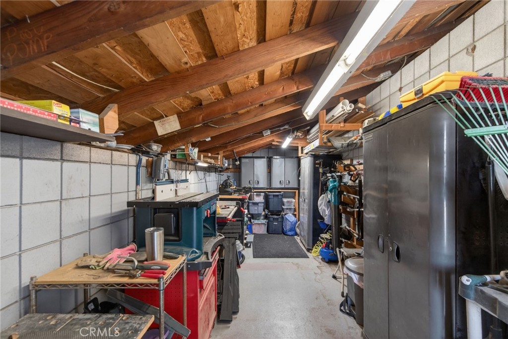 11517 Tulane Avenue Riverside, CA 92507 - Photo 67 of 75 workroom/tool area