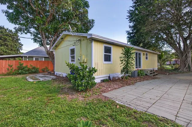 $375,000 | 117 Northeast 8th Street, Pompano Beach, FL 33060