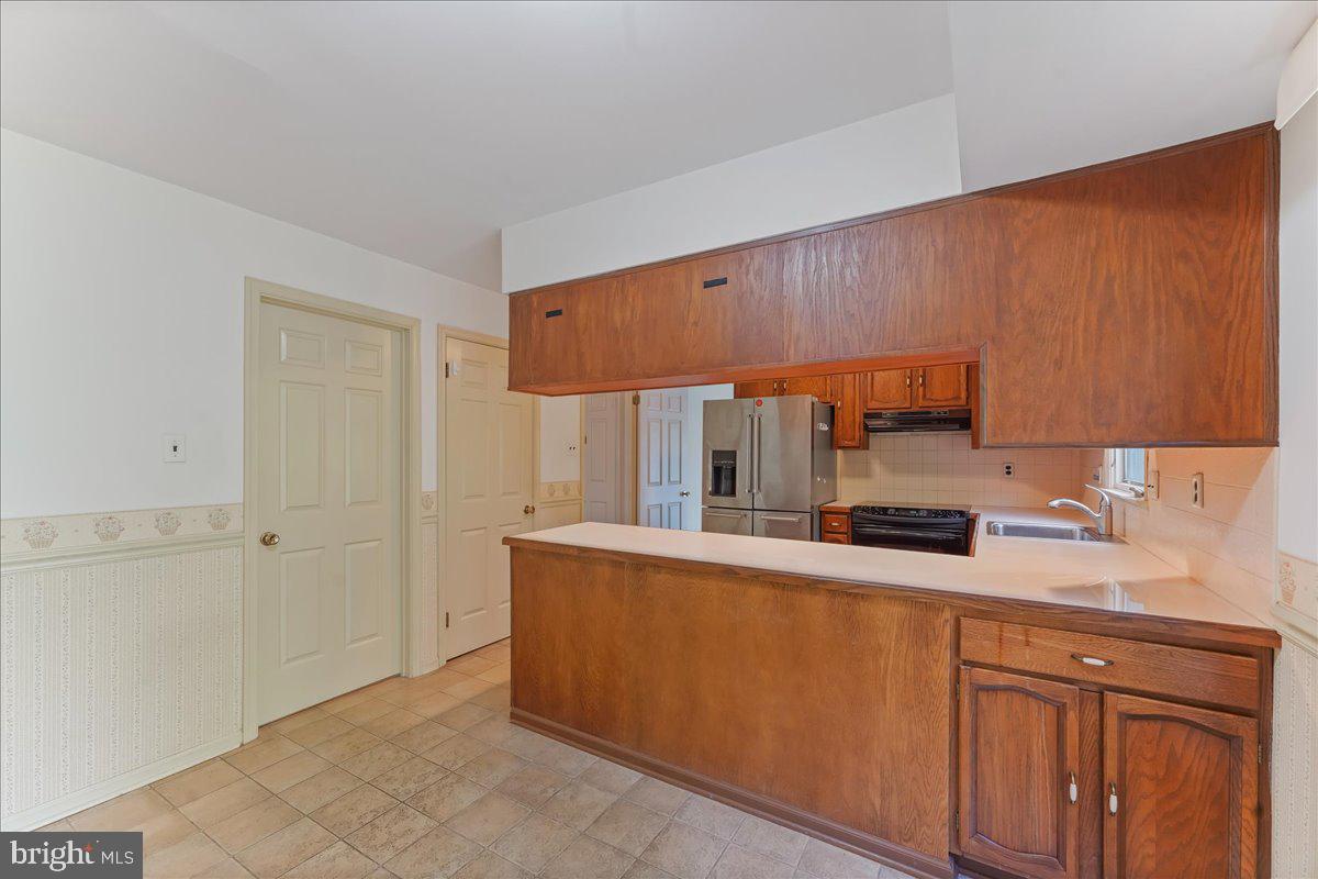 707 Beversrede Trail Kennett Square, PA 19348 - Photo 14 of 37 Kitchen