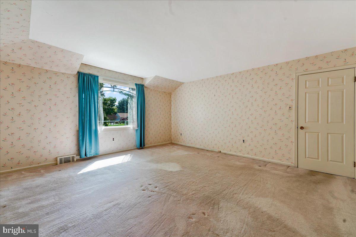 707 Beversrede Trail Kennett Square, PA 19348 - Photo 22 of 37 Primary Bedroom