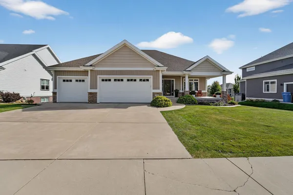 $749,900 | 1206 Water Wheel Drive, Waunakee, WI 53597