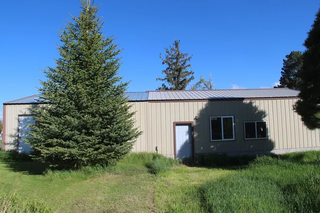 $450,000 | 803-805 West College Street, Mackay, ID 83251