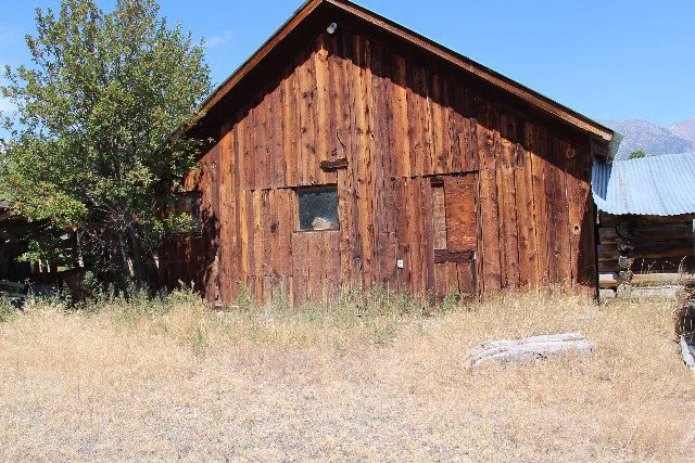 $450,000 | 803-805 West College Street, Mackay, ID 83251