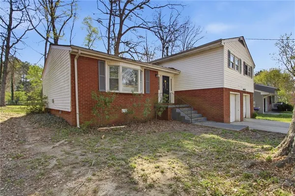 $189,000 | 2459 Rockknoll Drive, Conley, GA 30288