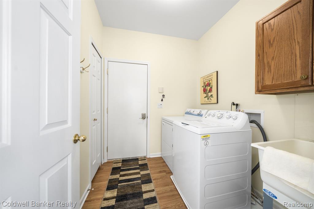 2206 Lagoon Drive Rochester Hills, MI 48309 - Photo 15 of 37