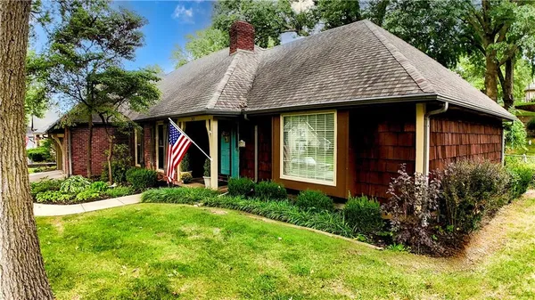 $385,000 | 3413 West Colony Square, St. Joseph, MO 64506