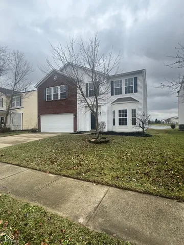 $349,900 | 847 Sylvan Street, Whiteland, IN 46184