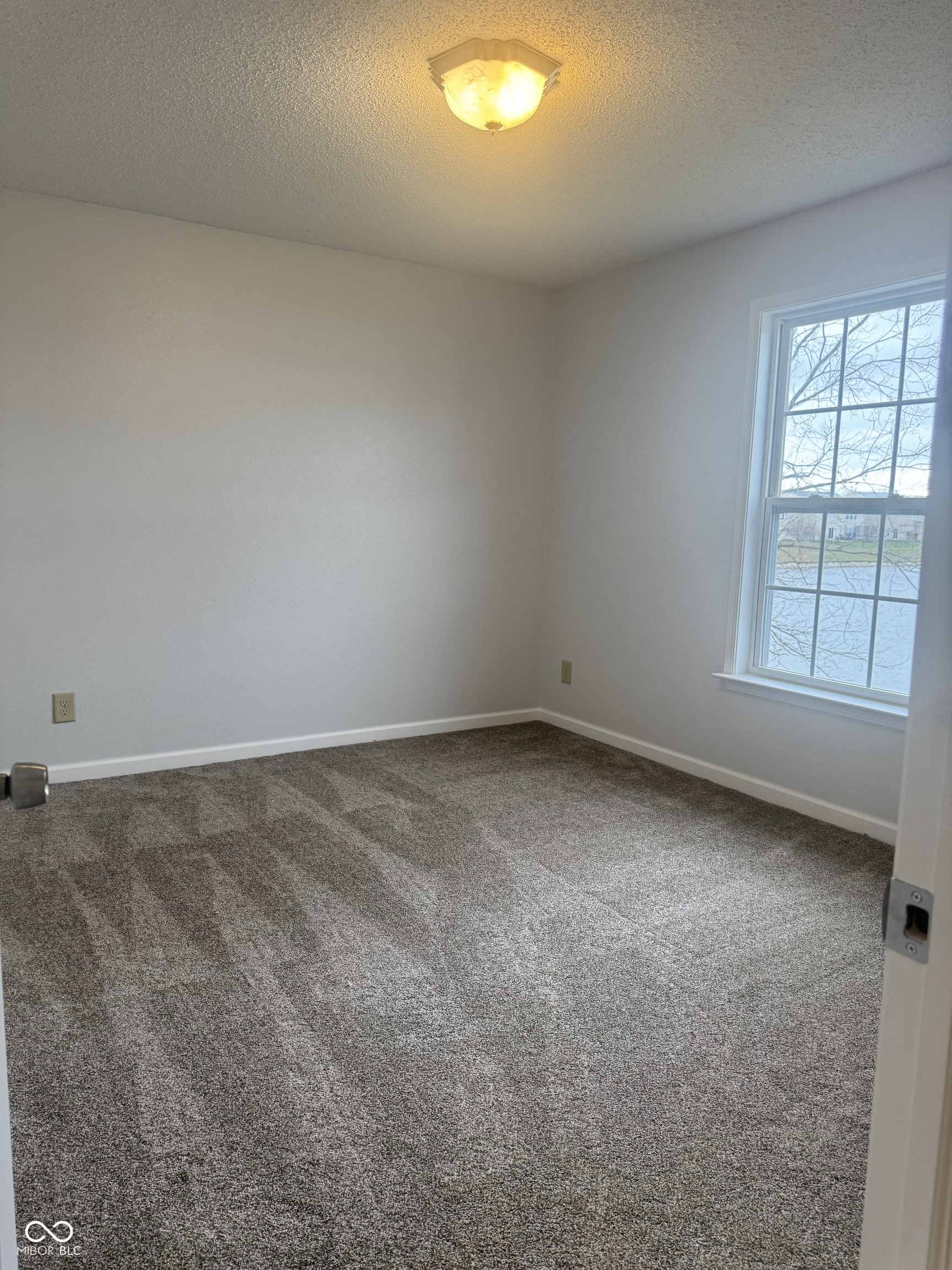 847 Sylvan Street Whiteland, IN 46184 - Photo 3 of 28