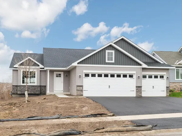 $430,900 | 648 Hawthorne Lane, Watertown, MN 55388