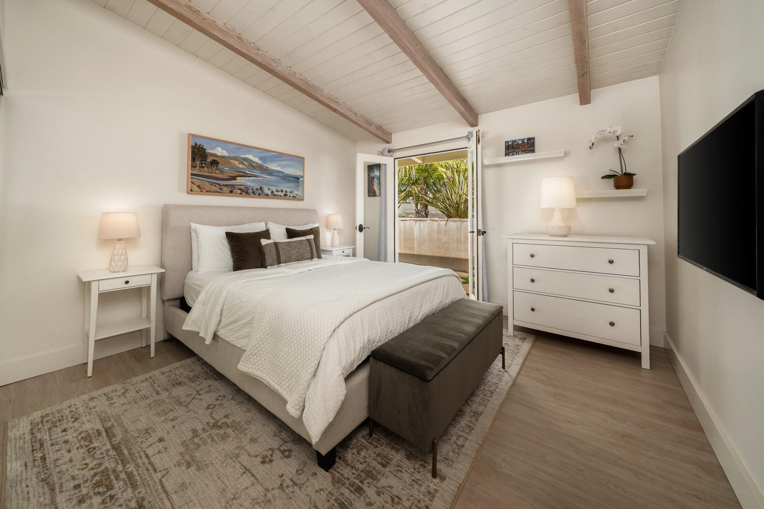 1315 Virginia Road Montecito, CA 93108 - Photo 27 of 44 Primary bedroom
