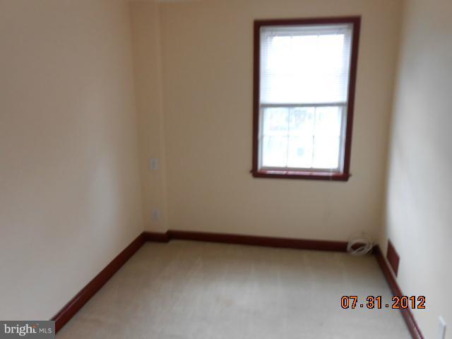 6629 Frederick Road Baltimore, MD 21228 - Photo 10 of 10 Bedroom