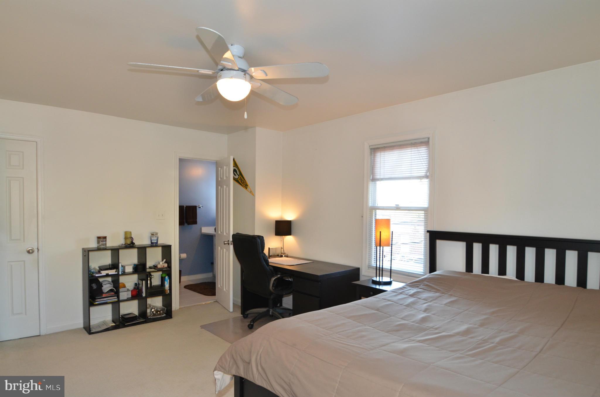 4202 Roland Avenue, Unit 208 P14 Baltimore, MD 21211 - Photo 13 of 26 Bedroom (Master)