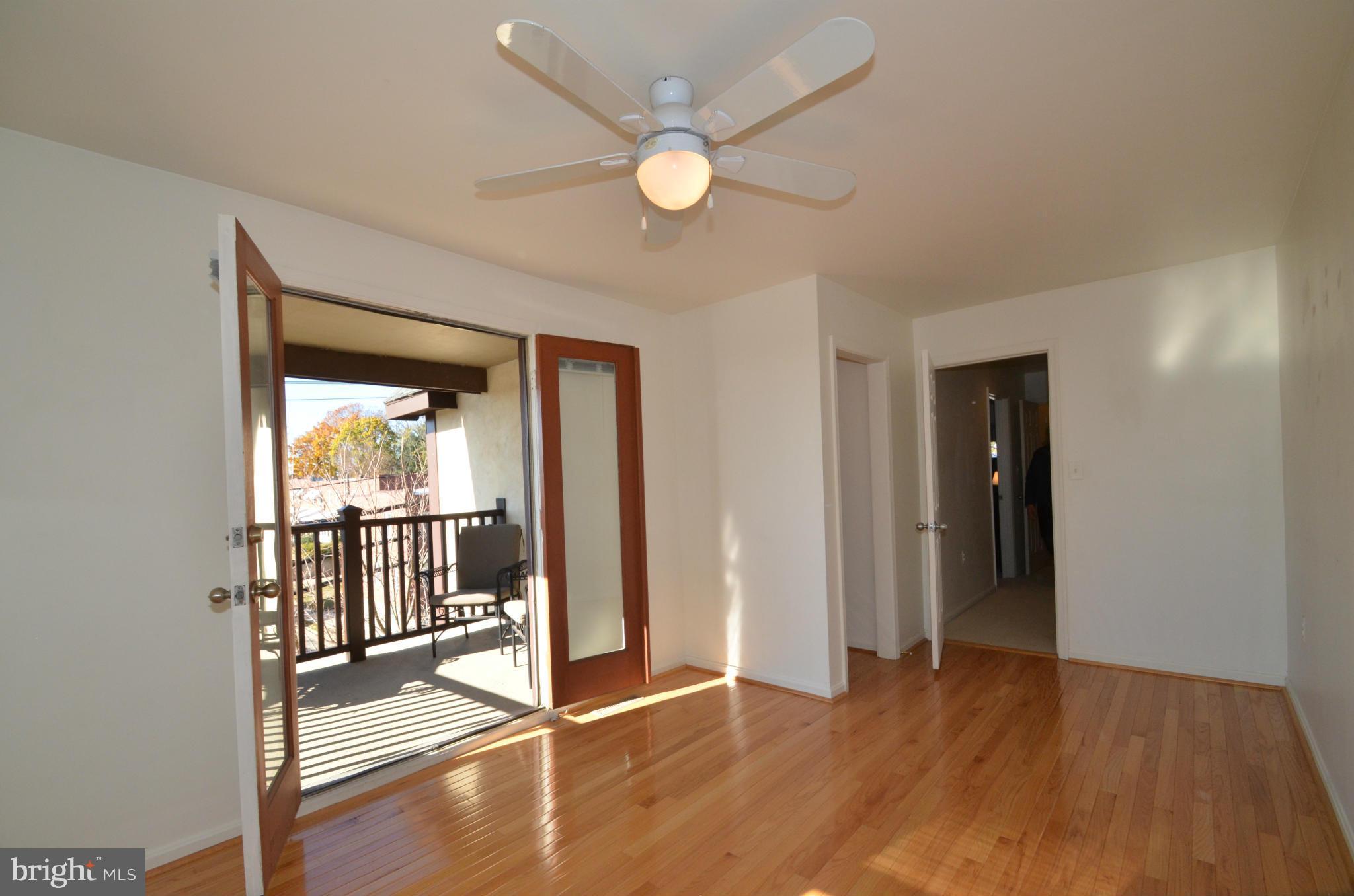 4202 Roland Avenue, Unit 208 P14 Baltimore, MD 21211 - Photo 18 of 26 Bedroom