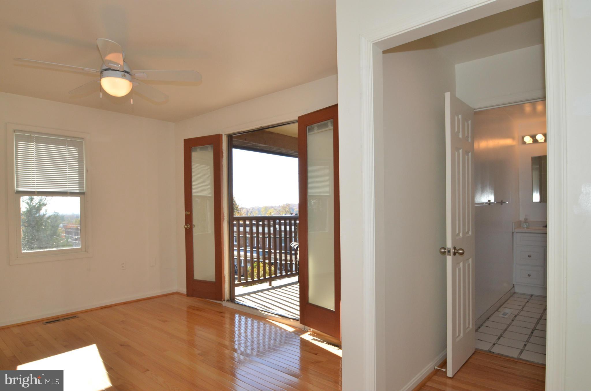 4202 Roland Avenue, Unit 208 P14 Baltimore, MD 21211 - Photo 23 of 26 Bedroom