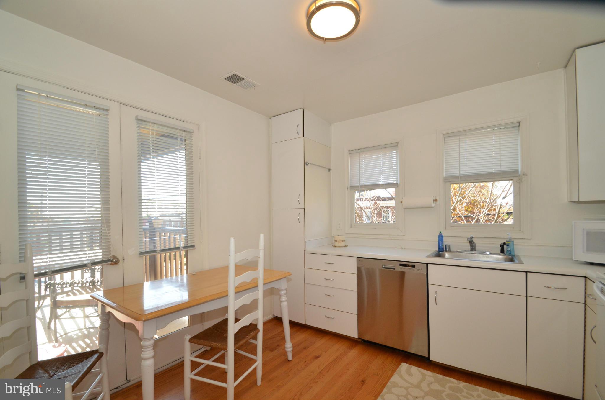 4202 Roland Avenue, Unit 208 P14 Baltimore, MD 21211 - Photo 8 of 26 Kitchen