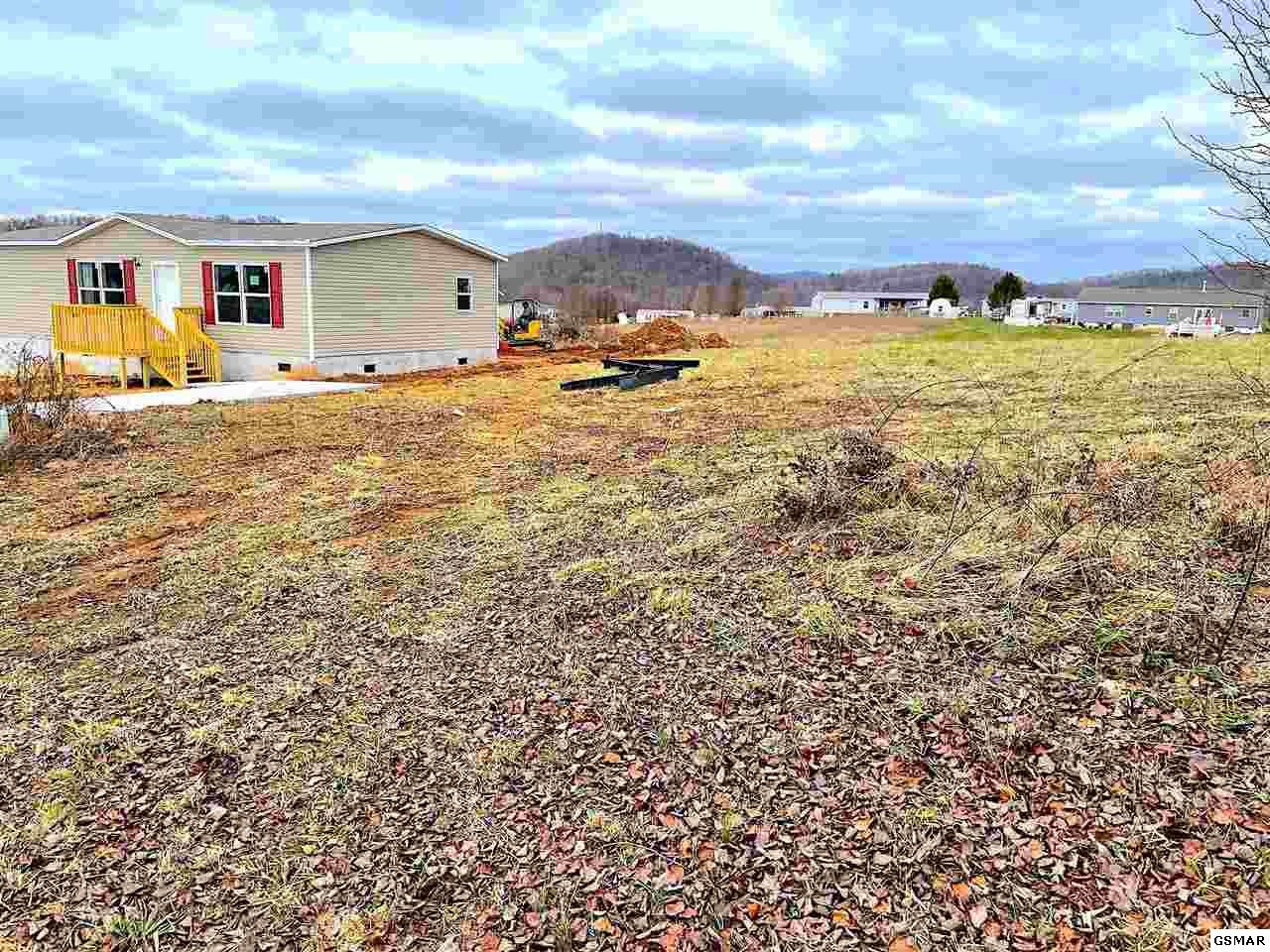 64 Ebenezer Loop Chuckey, TN 37641 - Photo 3 of 8