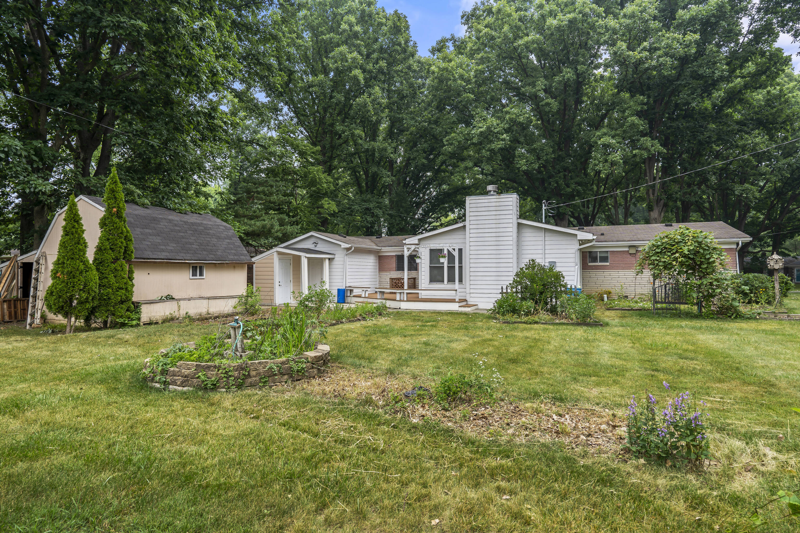 4536 Melbourne Road Indianapolis, IN 46228 - Photo 4 of 46 Gallery Image 4