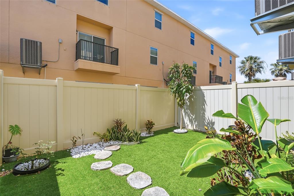 5523 Yellowfin Court New Port Richey, FL 34652 - Photo 10 of 58