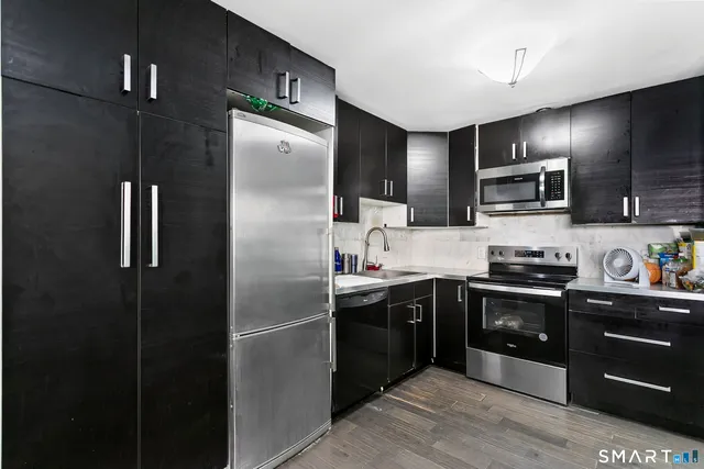 $275,000 | 149 Myrtle Avenue, Unit 6, Stamford, CT 06902