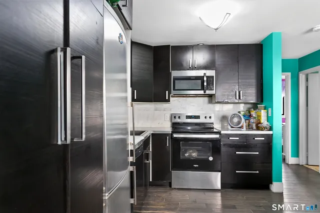 $275,000 | 149 Myrtle Avenue, Unit 6, Stamford, CT 06902