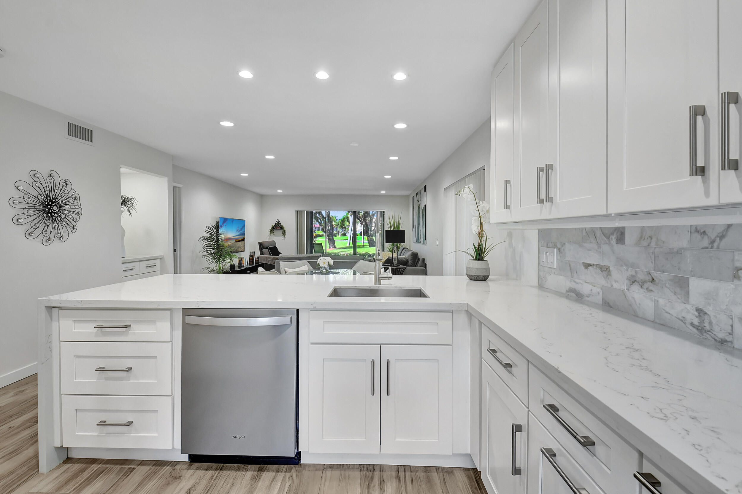 21214 Lago Circle, Unit G Boca Raton, FL 33433 - Photo 15 of 59 DSC_9047