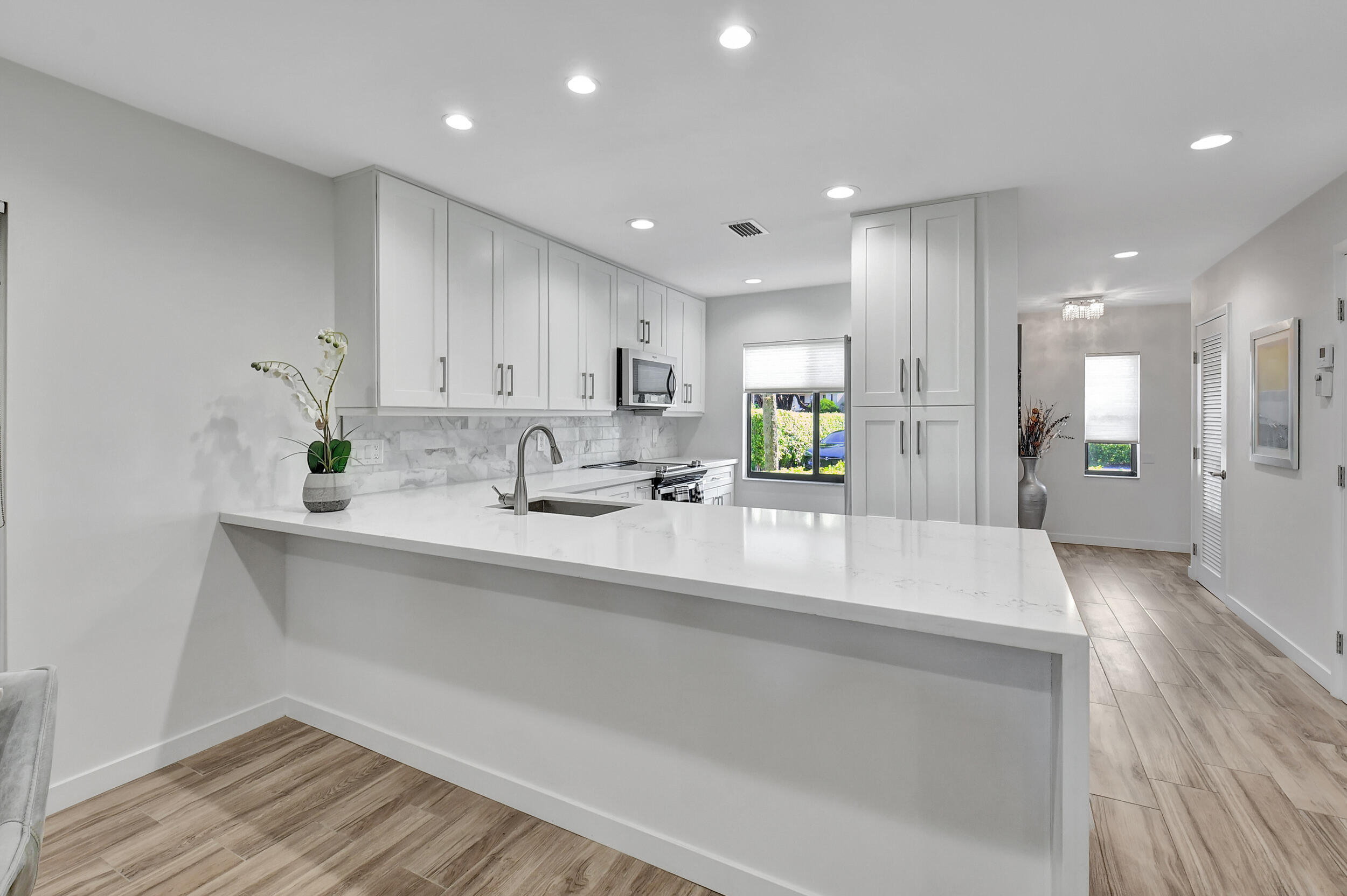21214 Lago Circle, Unit G Boca Raton, FL 33433 - Photo 10 of 59 DSC_9022