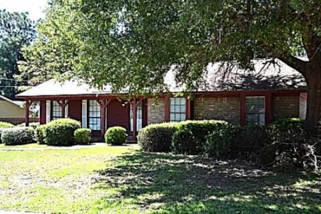 111 Meadow Circle Daphne, AL 36526 - Photo 1 of 1