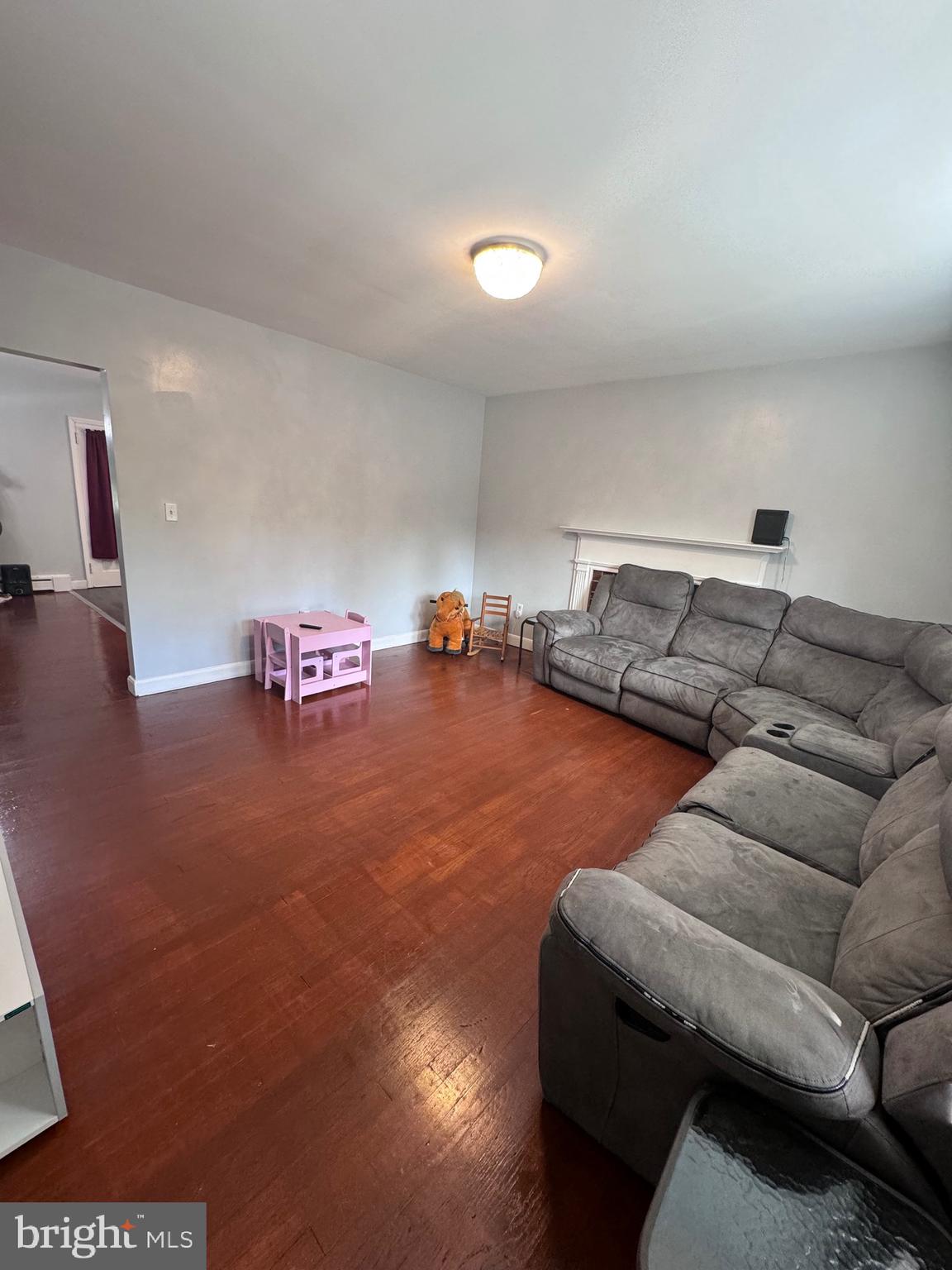 3250 Broad Hamilton, NJ 08610 - Photo 33 of 43 a living room with furniture and a couch