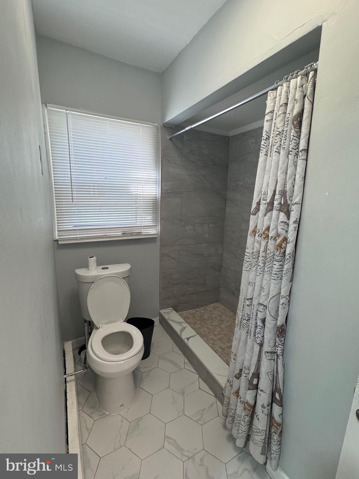 3250 Broad Hamilton, NJ 08610 - Photo 38 of 43 a bathroom with a toilet and a shower